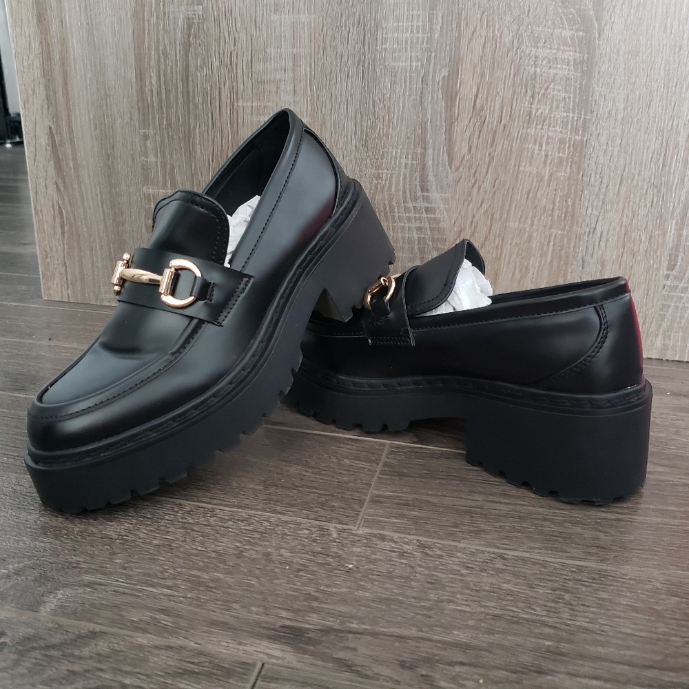 Steve Madden Size 38/7.5 Approach Loafers